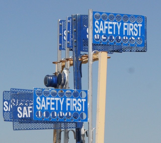 Blue Safety Flag Blue Steel Co., Inc.