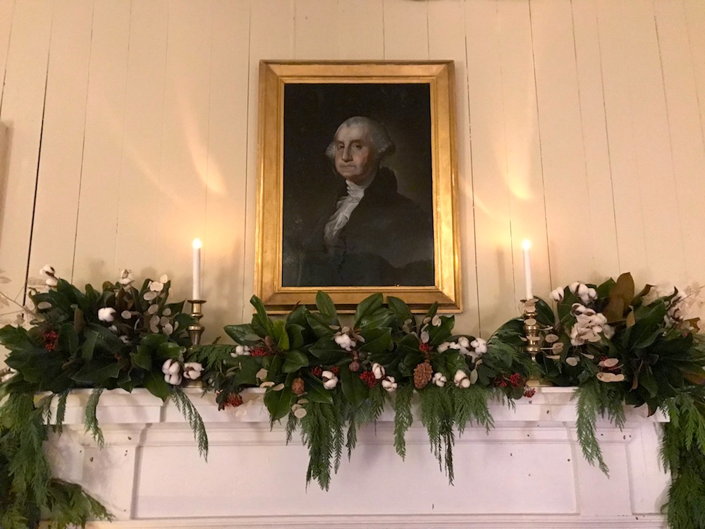 Knoxville Garden Club decks out Blount Mansion another darn good