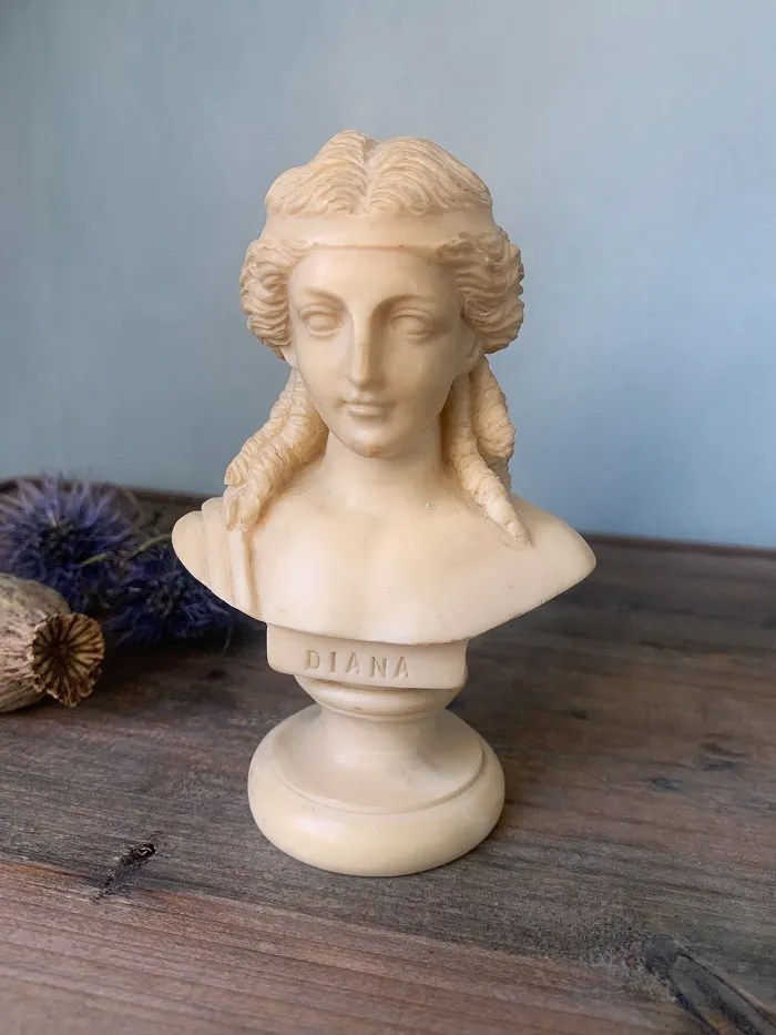 SOLDOUTドイツ 70s Artemis Diana アルテミス ダイアナ 胸像 置物 アイボリー ヴィンテージ・アンティーク
