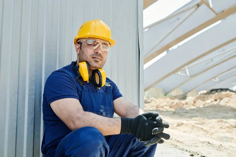 8 Best Bluetooth Earbuds For Construction Workers In 2023