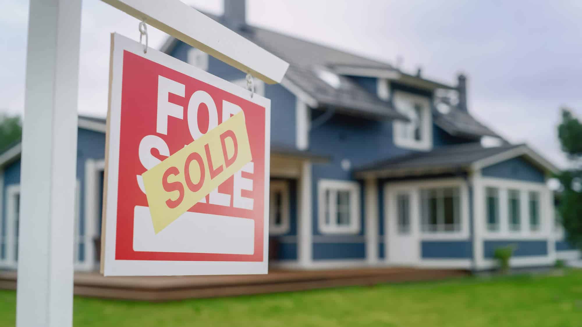 8 Tips for Buying a House When Interest Rates Are High