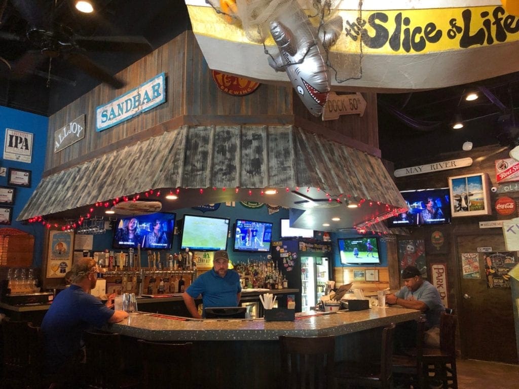 Mellow Mushroom Pizza Calazones Sandwiches Bluffton SC