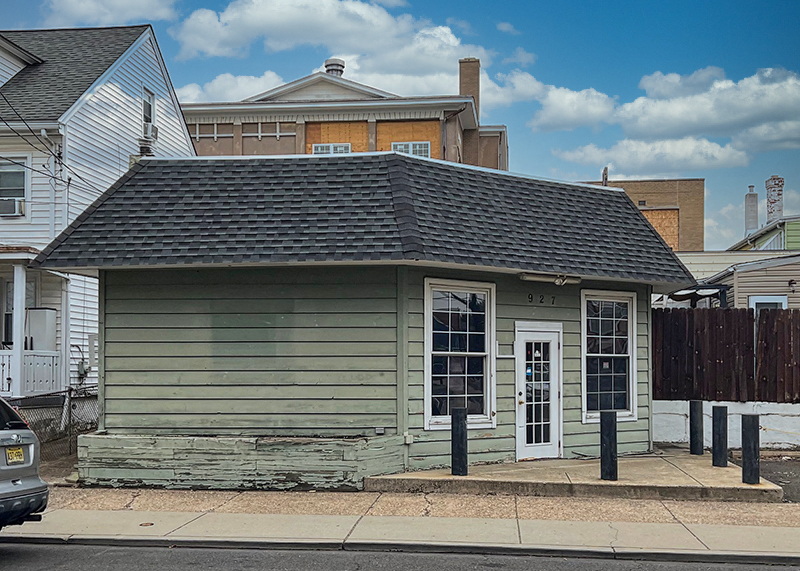 927 Pond Street, Bristol, PA 19007 B. Mazzocchi Development