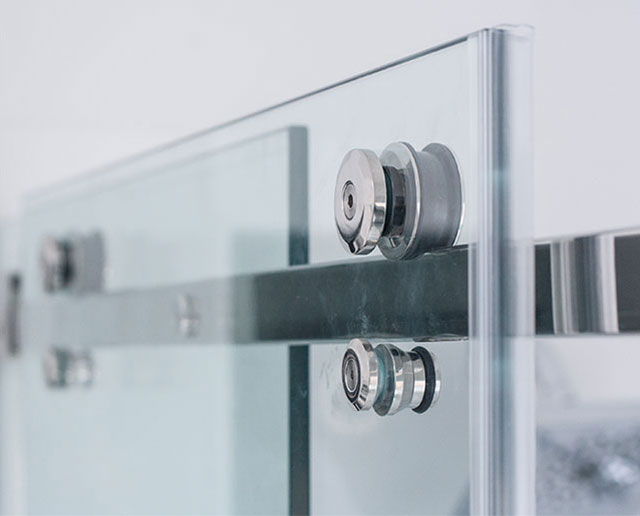 Barrie Metro Glass Glass + Aluminum