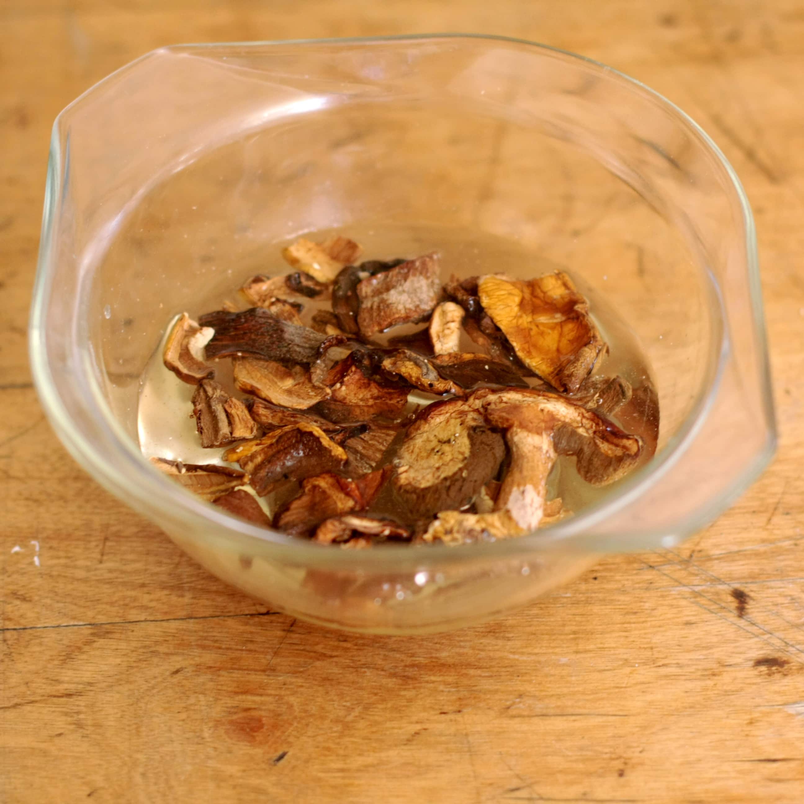 How To Make A Flavorful Dried Porcini Mushroom Broth Wsmbmp