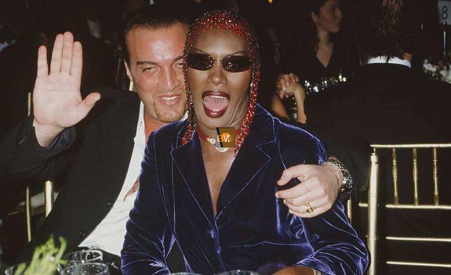 Who is Atila Altaunbay? Bm Times