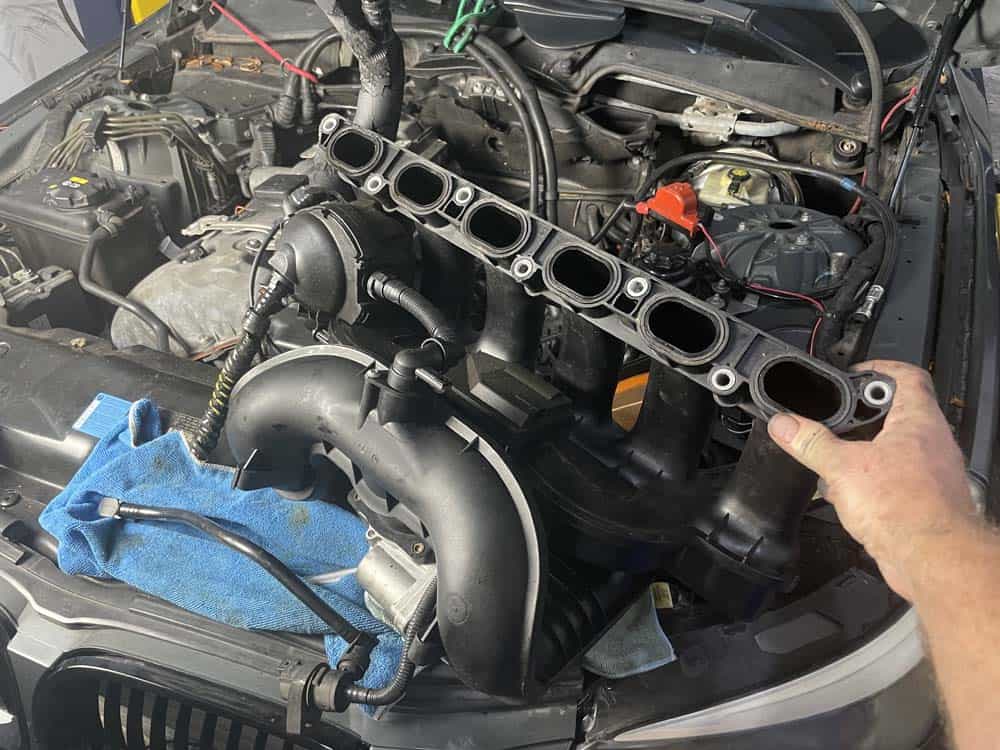 BMW N52 Intake Manifold Removal 1,3,5,6,7,X1,X3,X5,Z4, 53% OFF