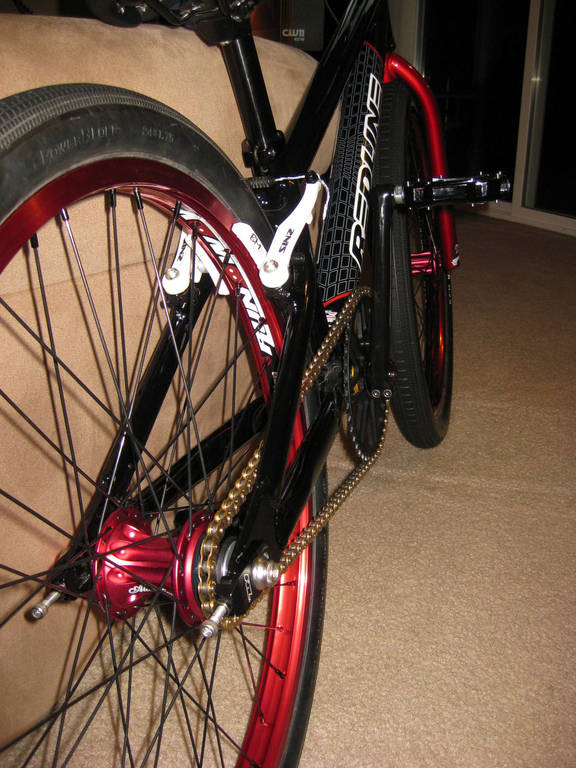 2010 Redline MX24
