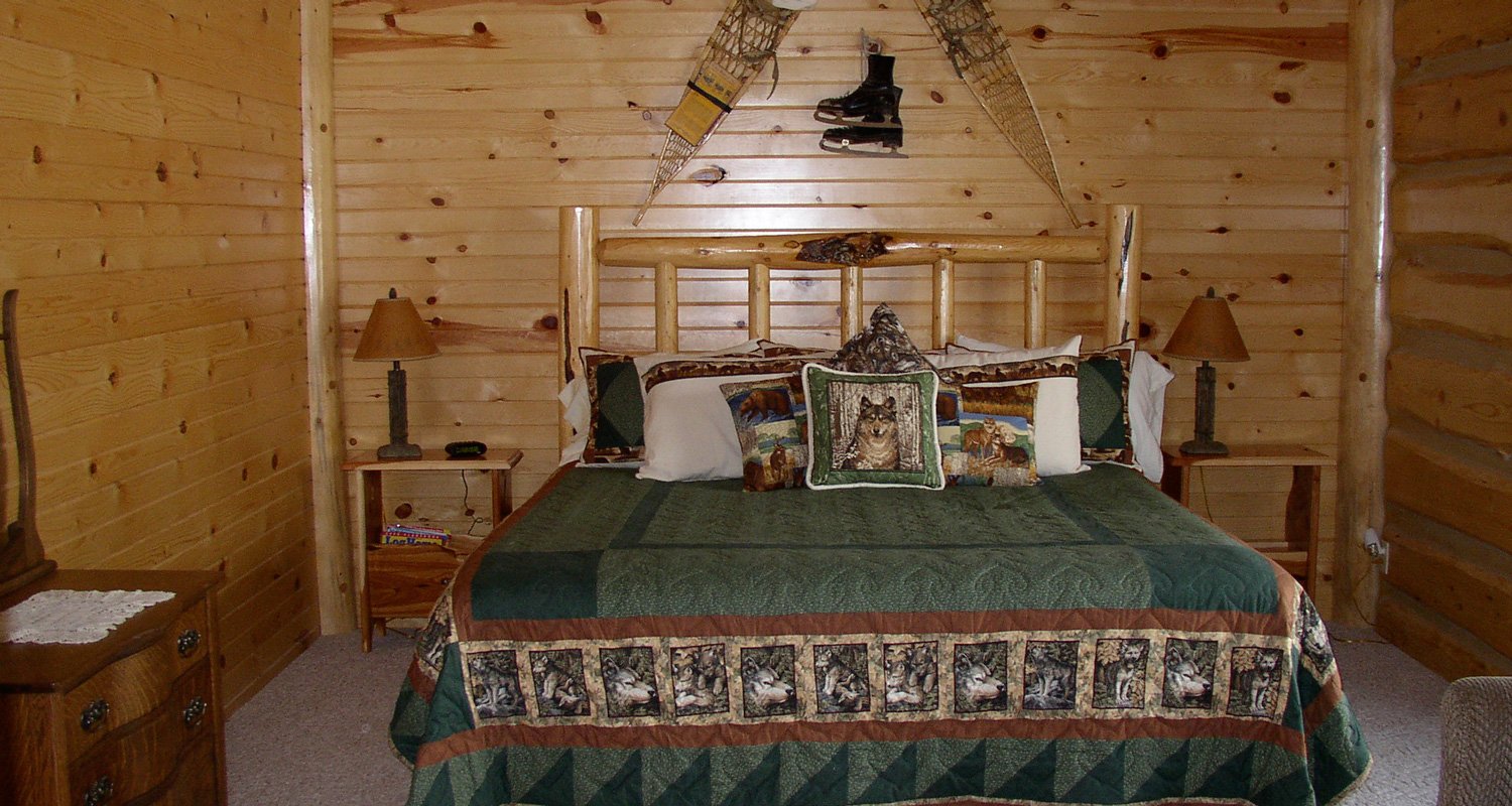 Wolf Den Pine, ID Cabins Hayhurst Bed & Breakfast