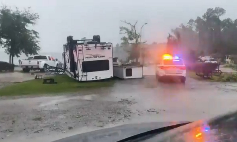 Tornado injures 10 at U.S. Navy base Kings Bay in BNO News