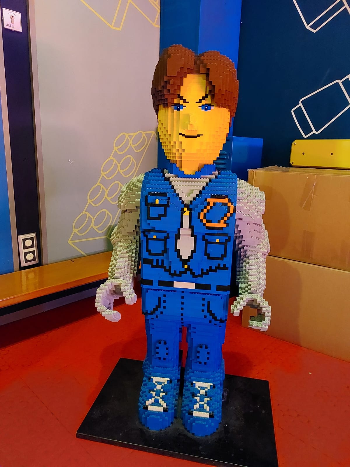 Largescale Lego statues LEGO The TTV Message Boards