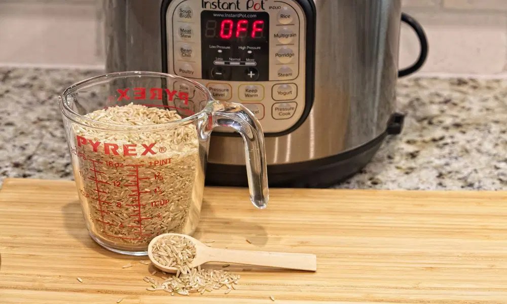 Is Pyrex Microwave Safe? The Quick Guide To Microwaving Pyrex Products