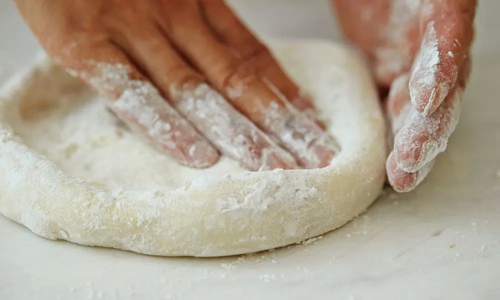 Expert Tips, Oven Temperature & Best Recipes For Homemade Pizza