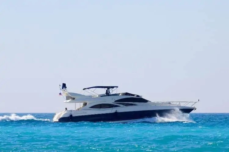 Motor Boat Types Explained How to Find the Right One for You Boat Bub