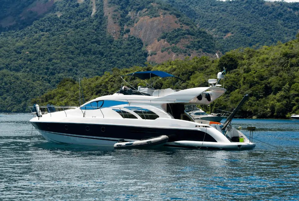 Motor Boat Types Explained How to Find the Right One for You Boat Bub