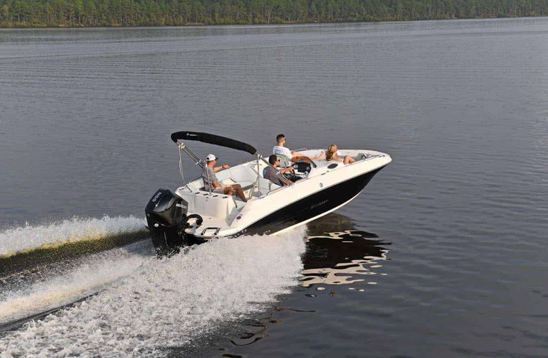 A Complete Guide to Deck Boats All You Need to Know!
