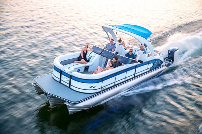 Average Boat Speeds: Sailboat, Pontoon, & Cruiser - Boating Geeks