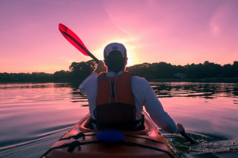 SitIn vs SitOn Kayak [Difference Between SitOnTop vs SitIn Kayaks