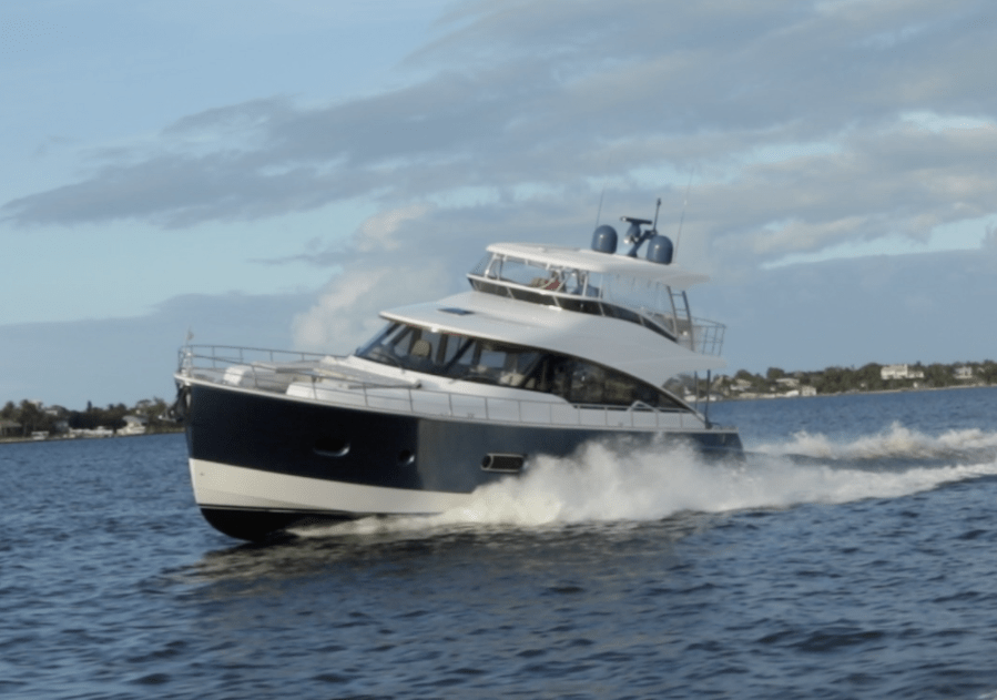 Riviera Belize 66 Daybridge (2020) BoatTEST