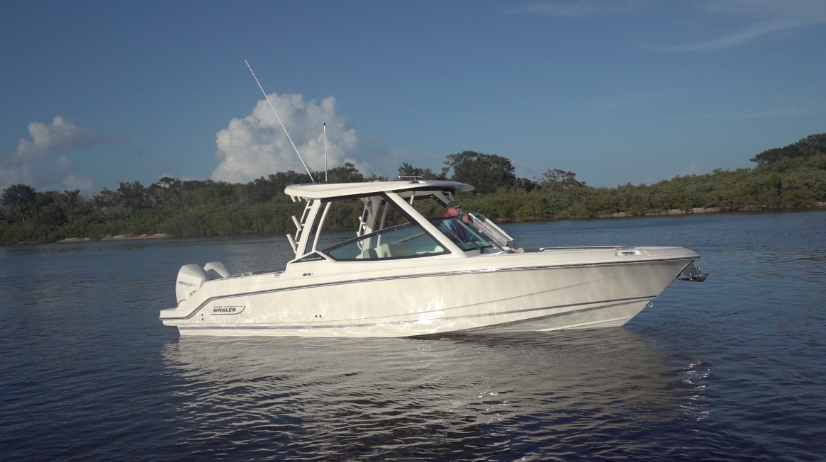Boston Whaler 280 Vantage (2021) BoatTEST