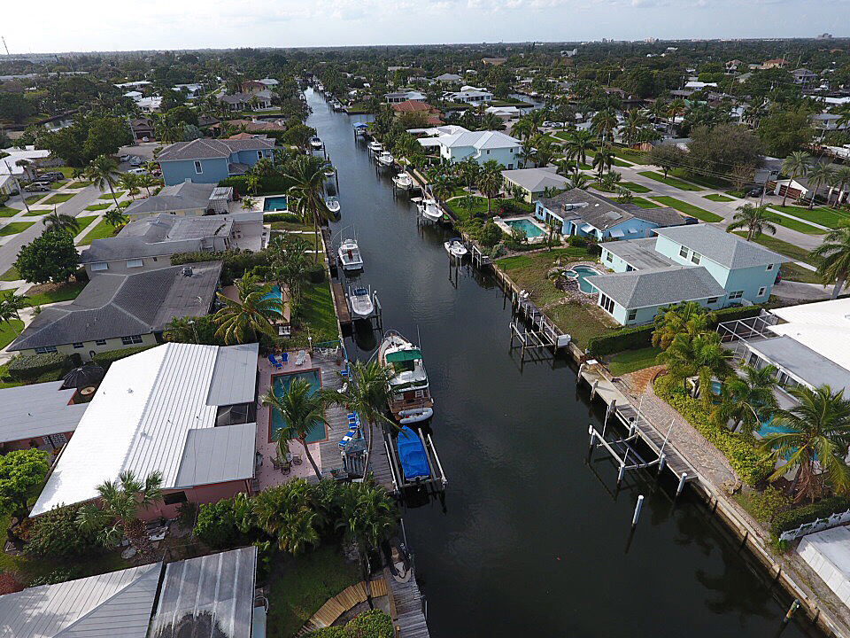 North Palm Beach Waterfront, Boat Lift, Polo Park RealtyBob Harder, Realtor