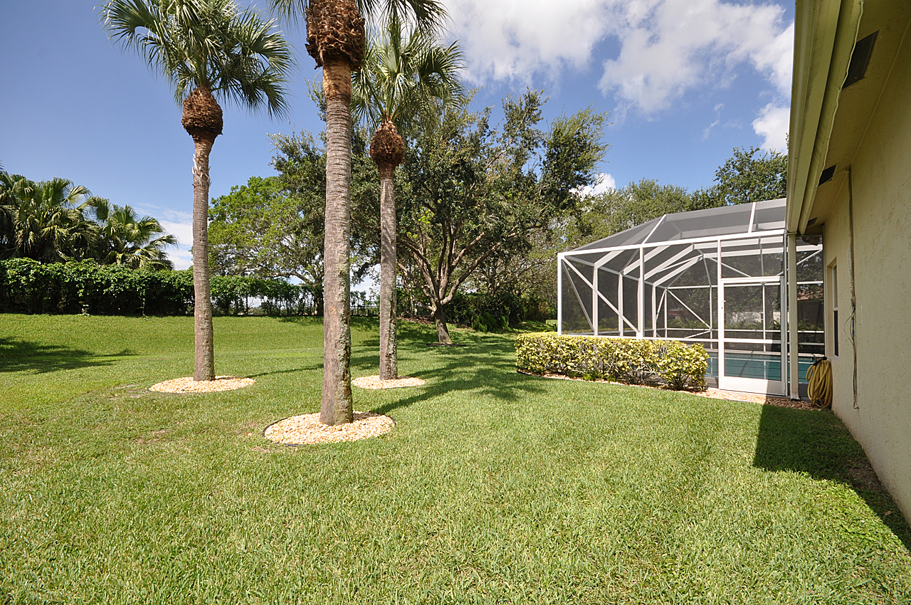 GRAND ISLES WELLINGTON POOL HOME, BOB HARDER BROKERBob Harder, Realtor