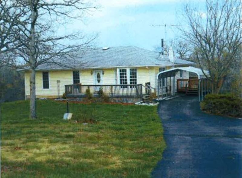 3 Bedroom Walk Out Basement Home on 9 Acres m/l Friday, November 20, 1200 NOON Bob