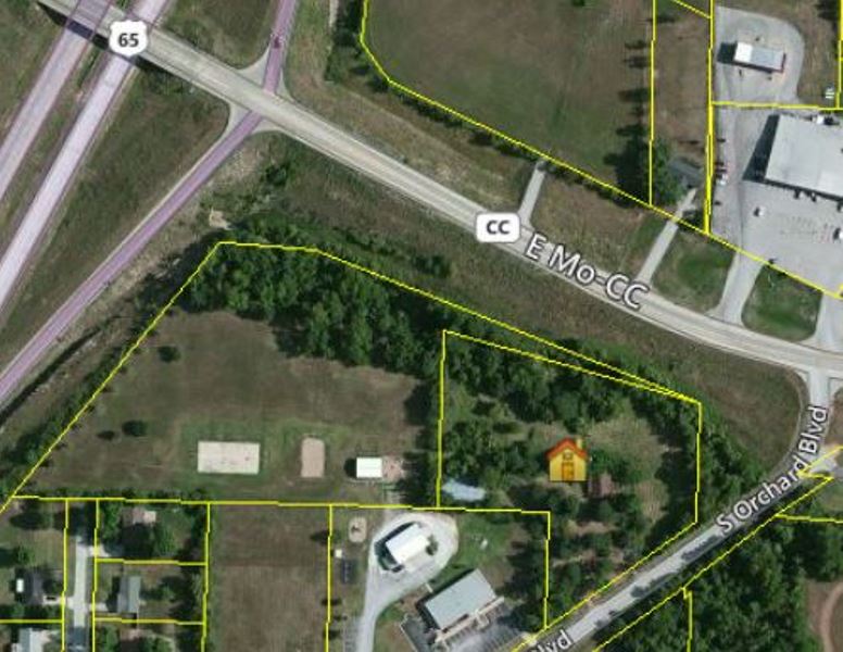 3 Acres with 2 Bedroom Home & Barn Fair Grove, MO Tuesday, March 8, 9