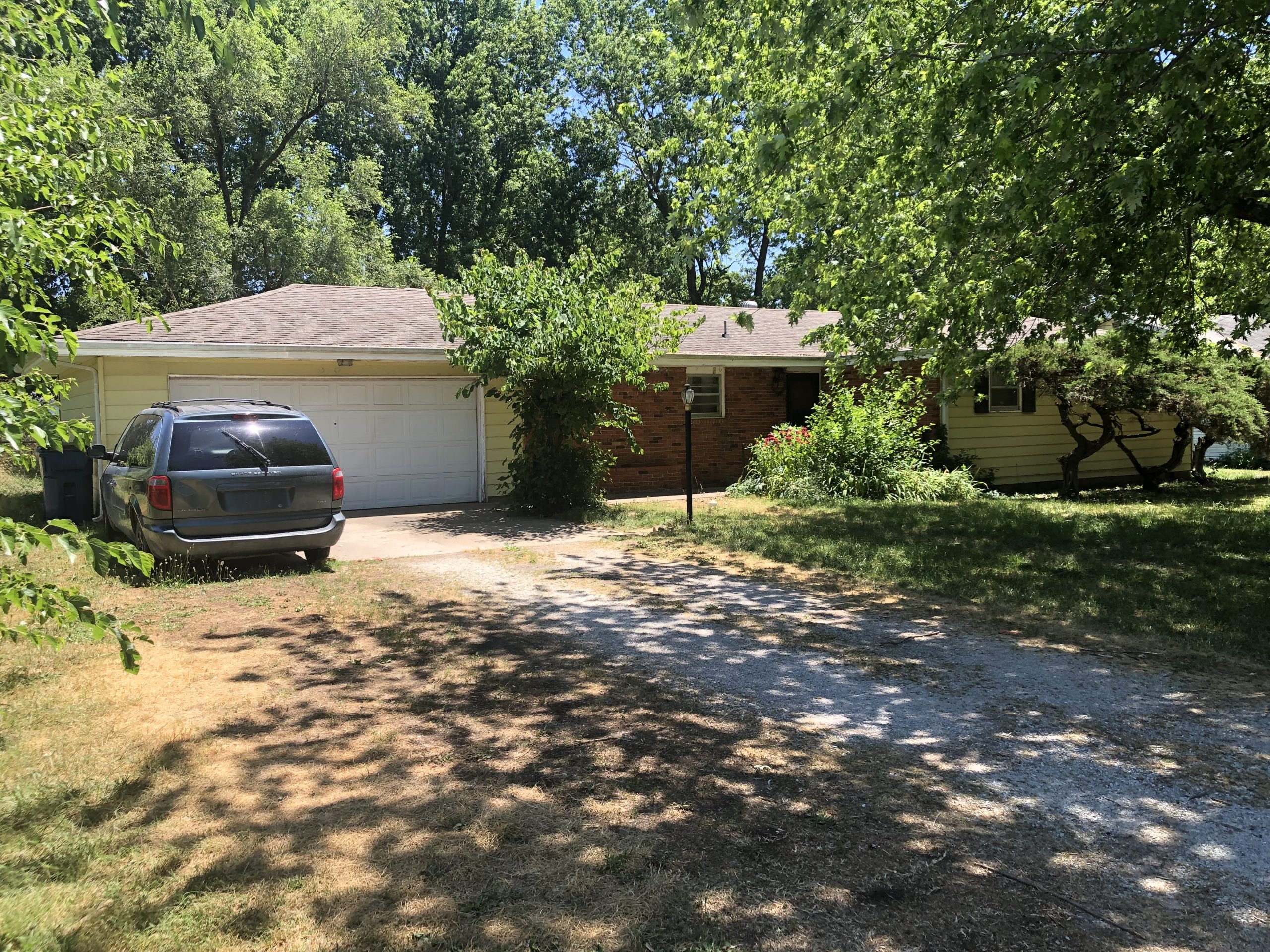 3 Bedroom Fixer Upper In Strafford, MO Wednesday, July 13, 1000 AM