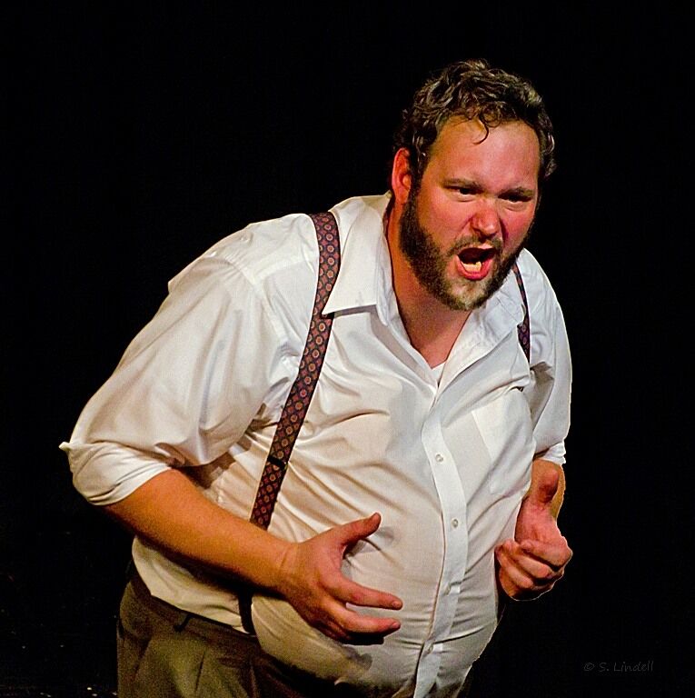 Baritone Voice Bob Makes Music