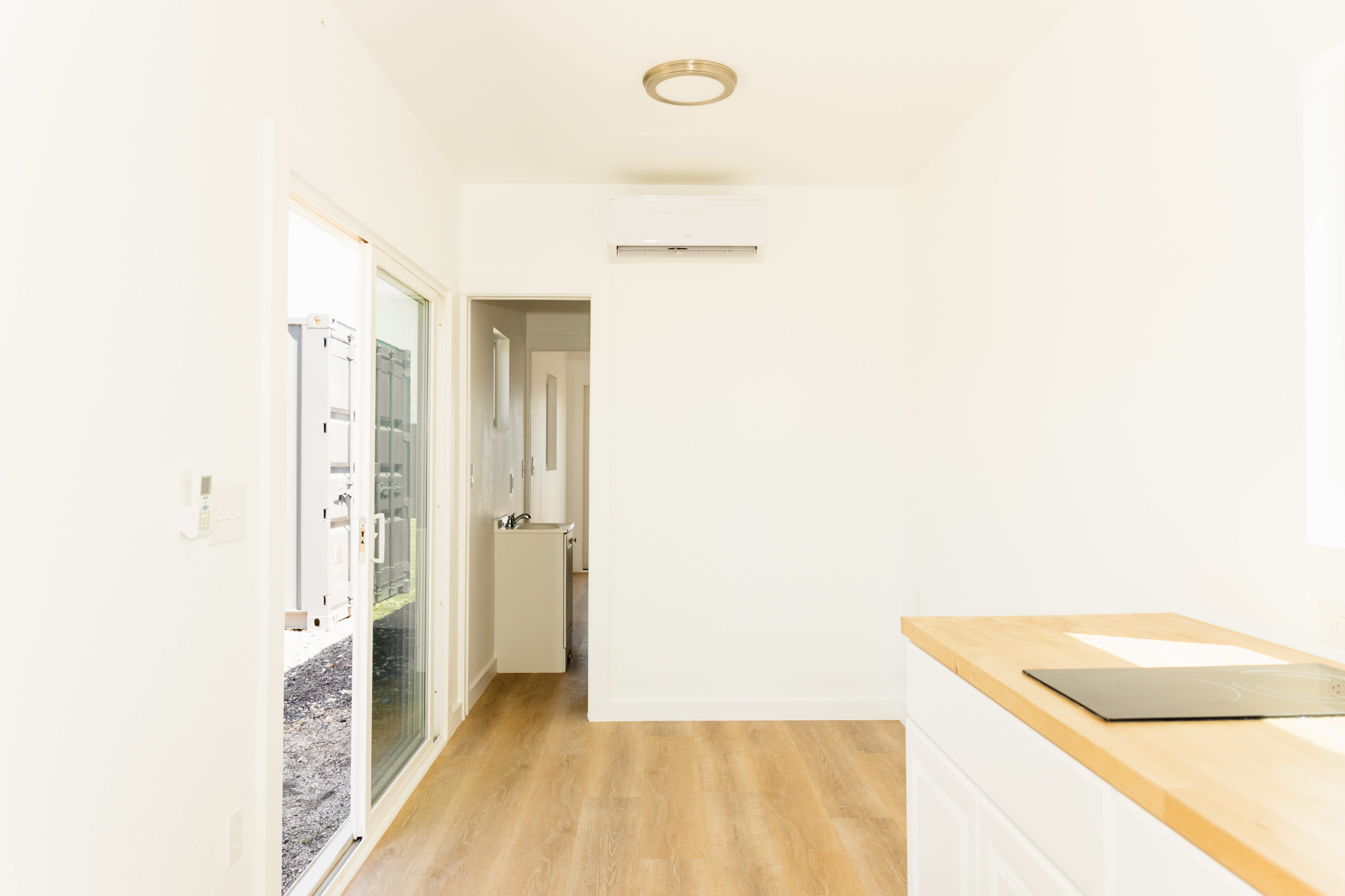 40 ft Container Home The Elgin Bob's Containers / Bob's Containers