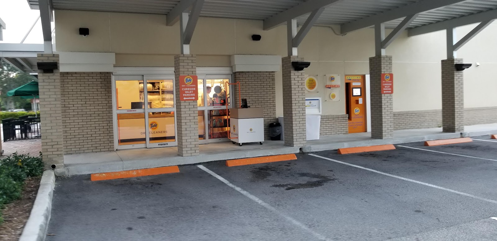 Laundry & Dry Cleaners Near Me Find a Location Tide Cleaners