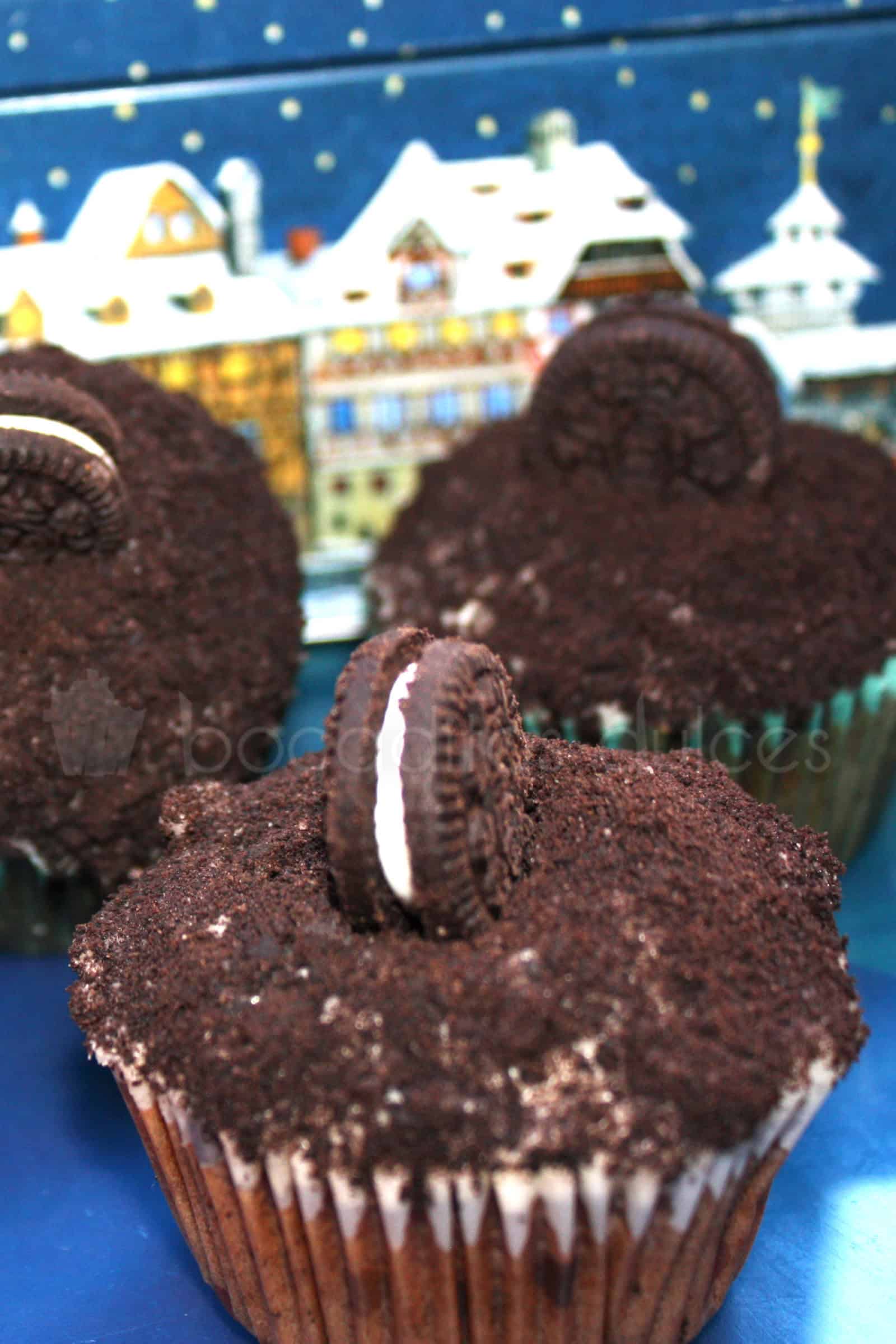 Cupcakes de oreo con minioreo Bocaditos Dulces