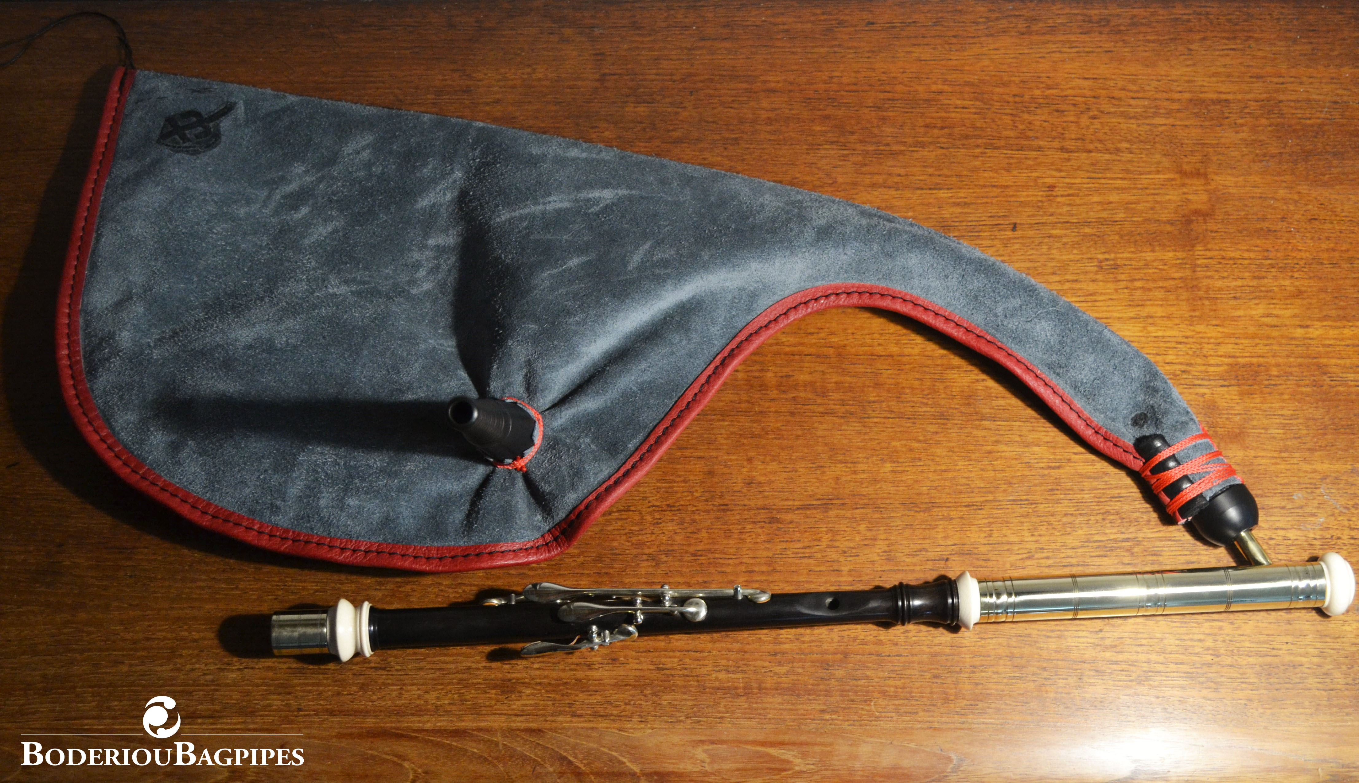 Boderiou Uilleann Pipe Bag