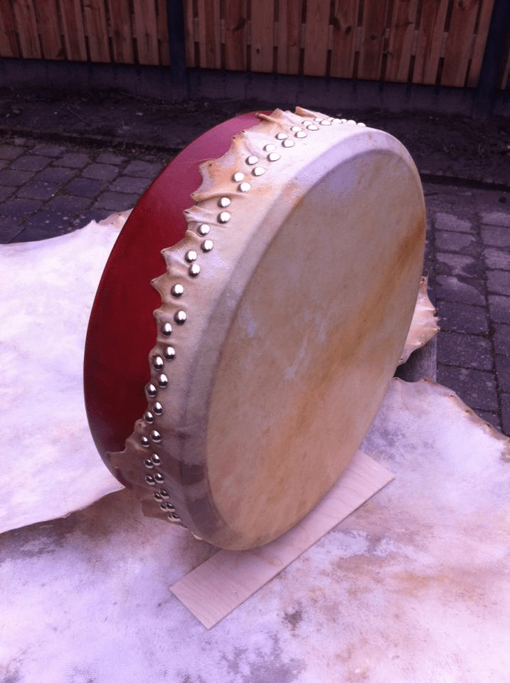 Traditional Bodhran, Thick Skin 43 cm / 17 inch Brendan White