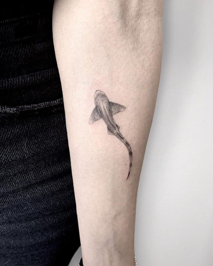 63 Delicate Single Needle Tattoo Ideas With Meanings - Body Art Guru 1024_x_819_jpg