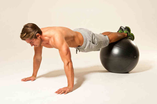 SwissBall Jackknife • Bodybuilding Wizard