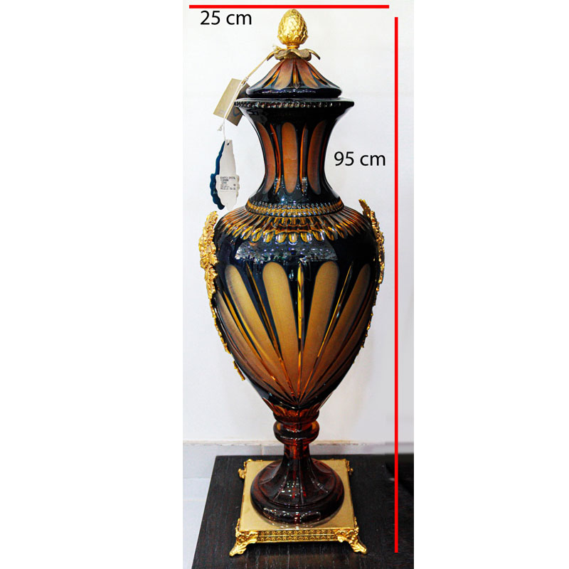 Crystal Vase Designed With Onyx And Gold