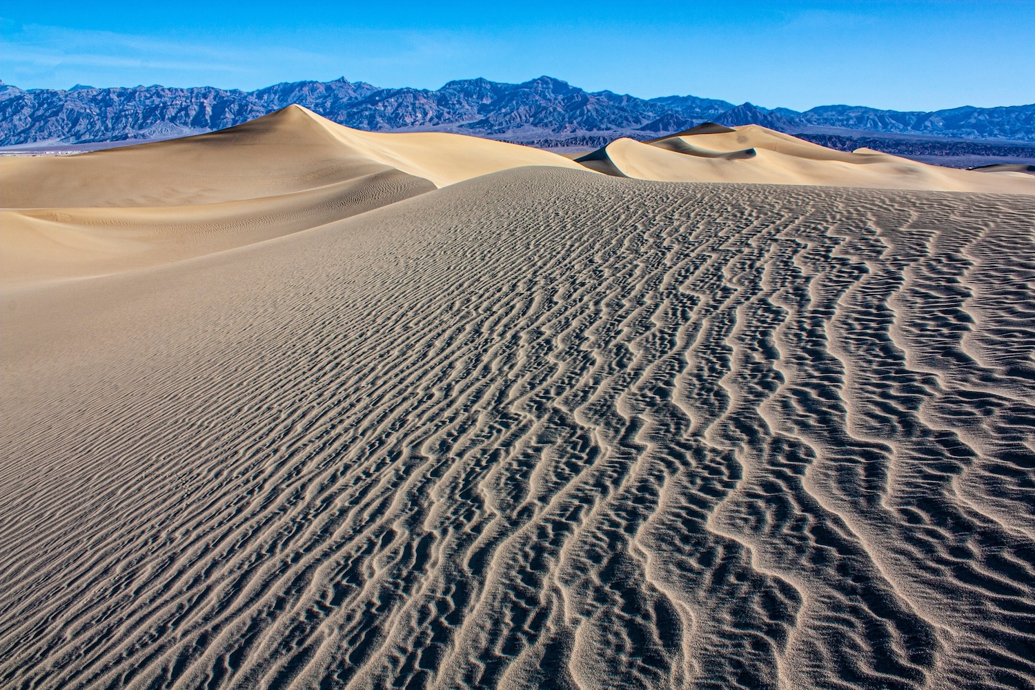 Man suffers 3rddegree burns after losing flip flops in Death Valley
