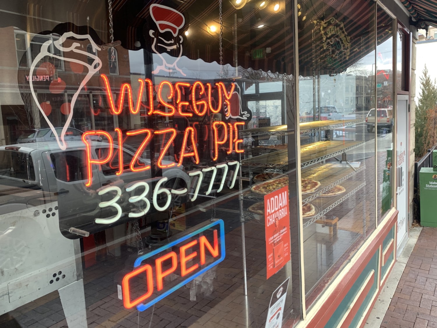 Downtown pizza shop branches out to SE Boise