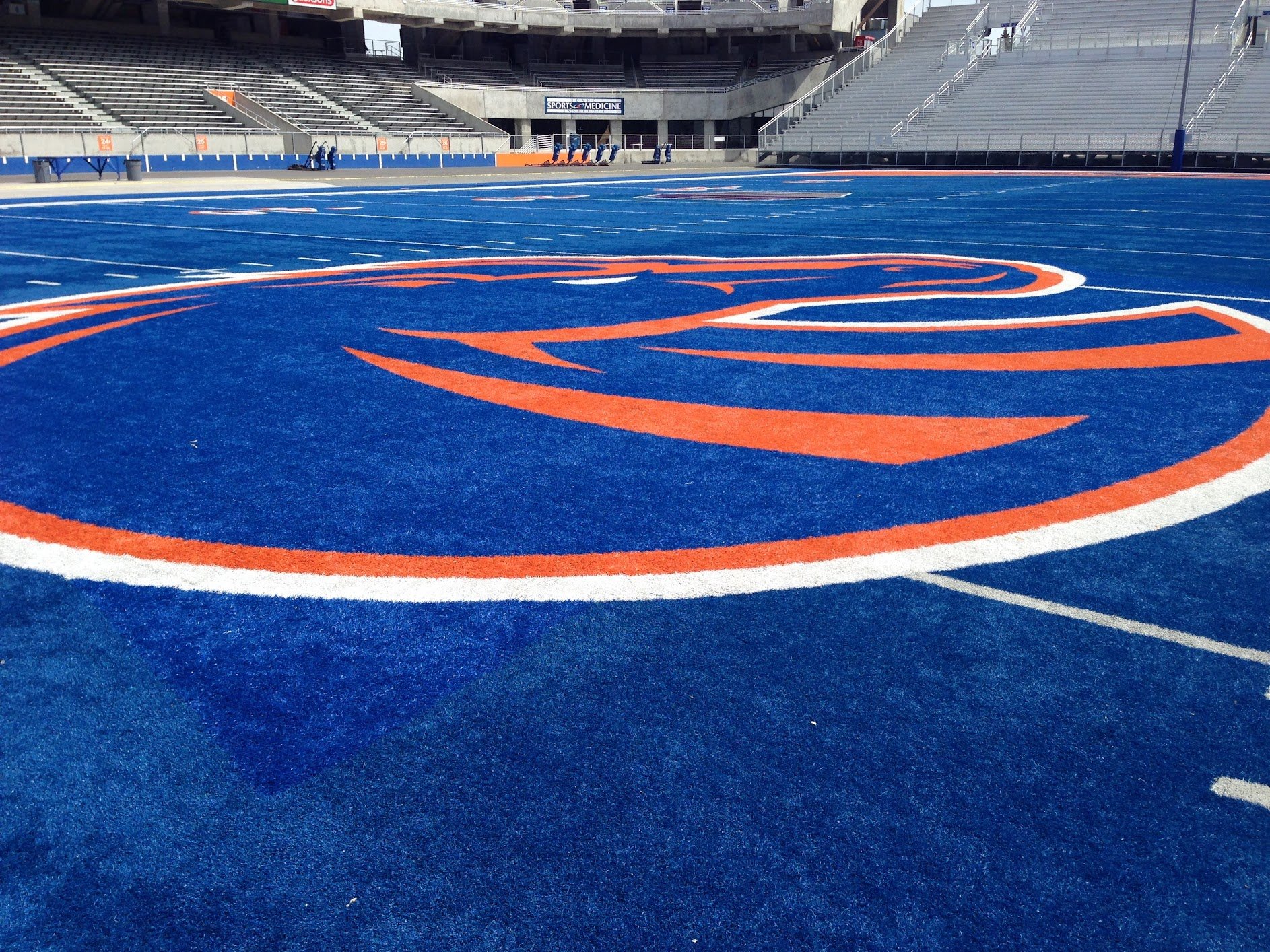 Inside Boise State's smurf turf The first nongreen field in the world