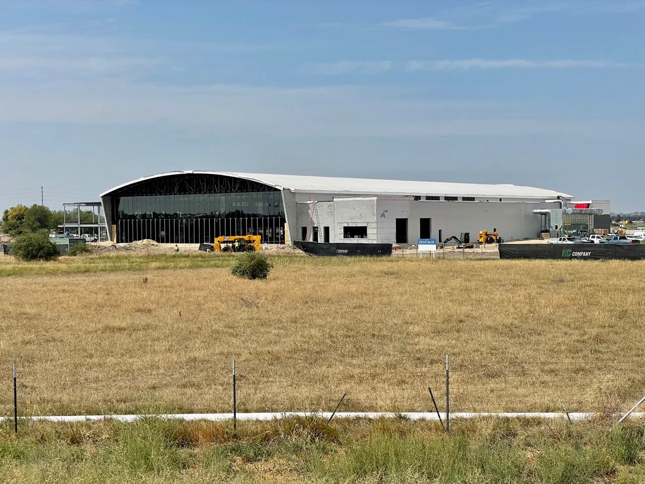 What's the large building at State St. and Highway 16 in Star?