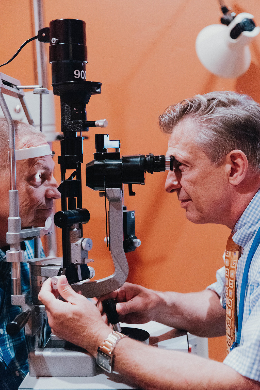 Why Choose The Eye Associates Dr. Gregory Kent