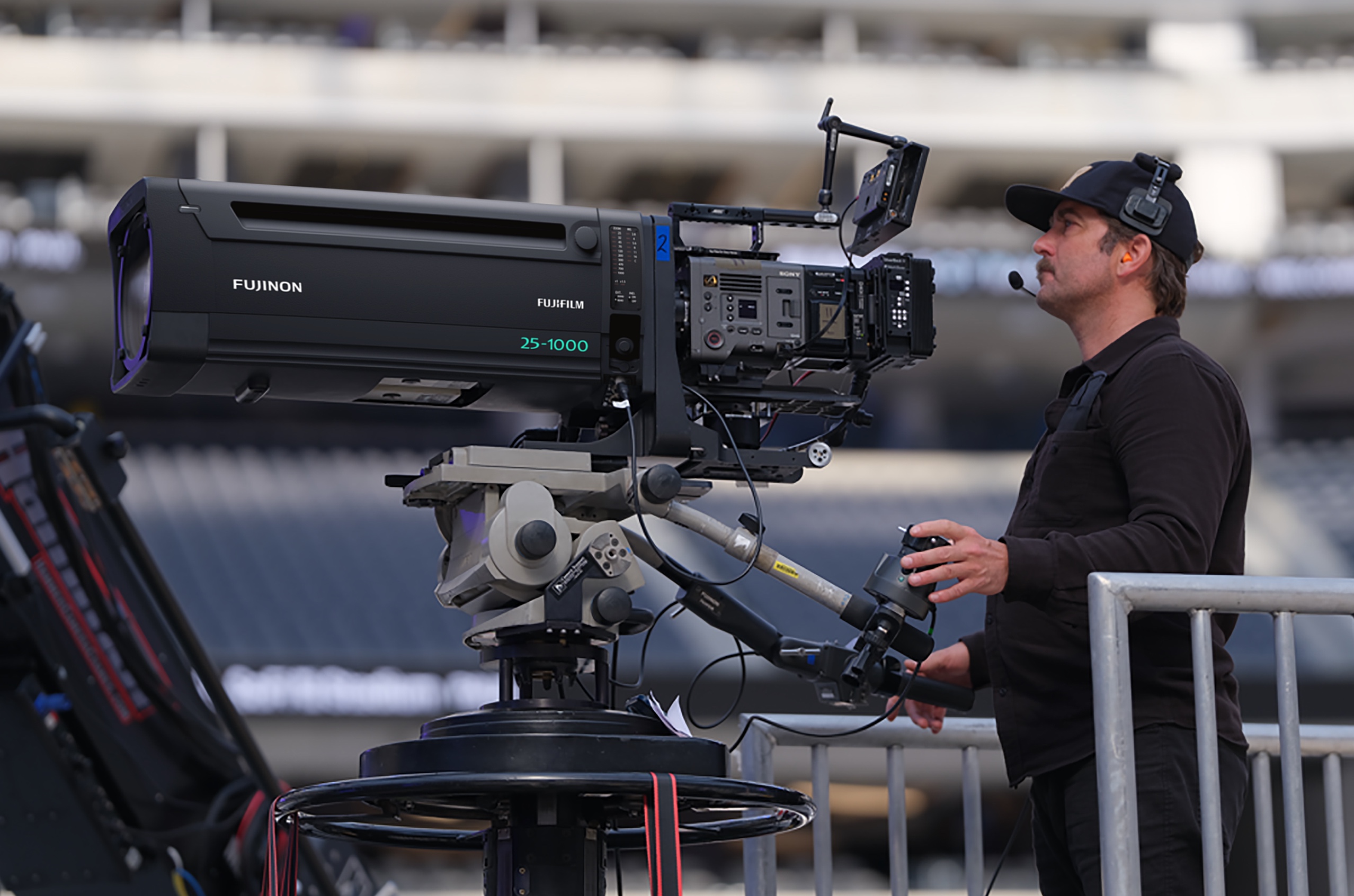 Fuji’s NEW HZK251000mm F2.8F5.0 PL MOUNT BOX LENS