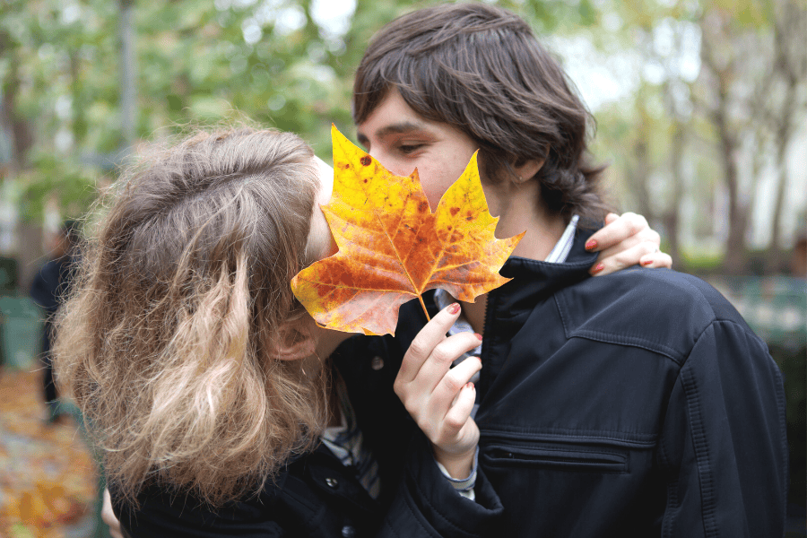19 Romantic Fall Date Ideas We Love Bold & Bubbly