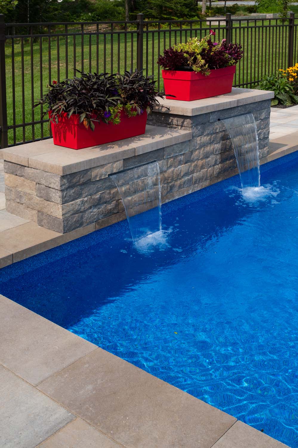 5 musthaves to create a zen vibe in your backyard