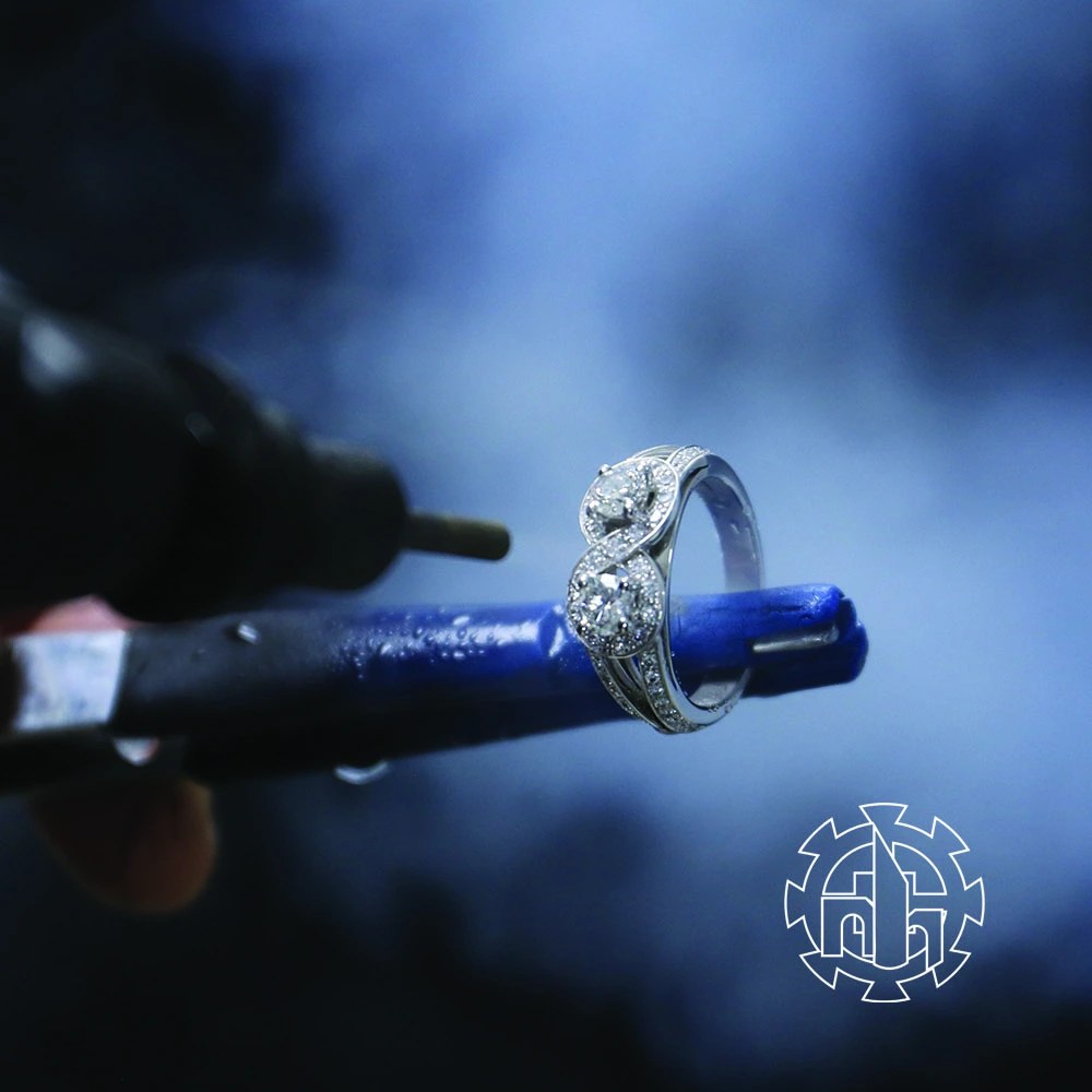 How to clean silver jewelry?