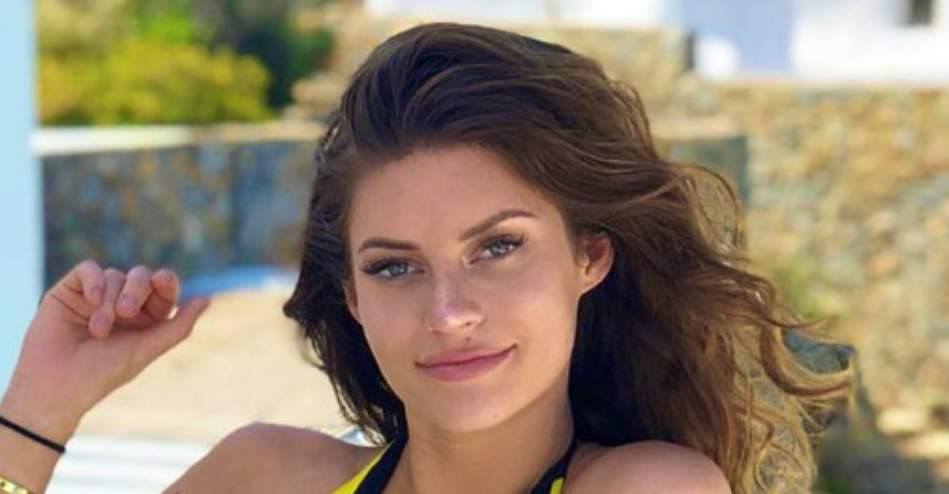 Hannah Stocking Phone Number, House Address, Email ID, Contact Details