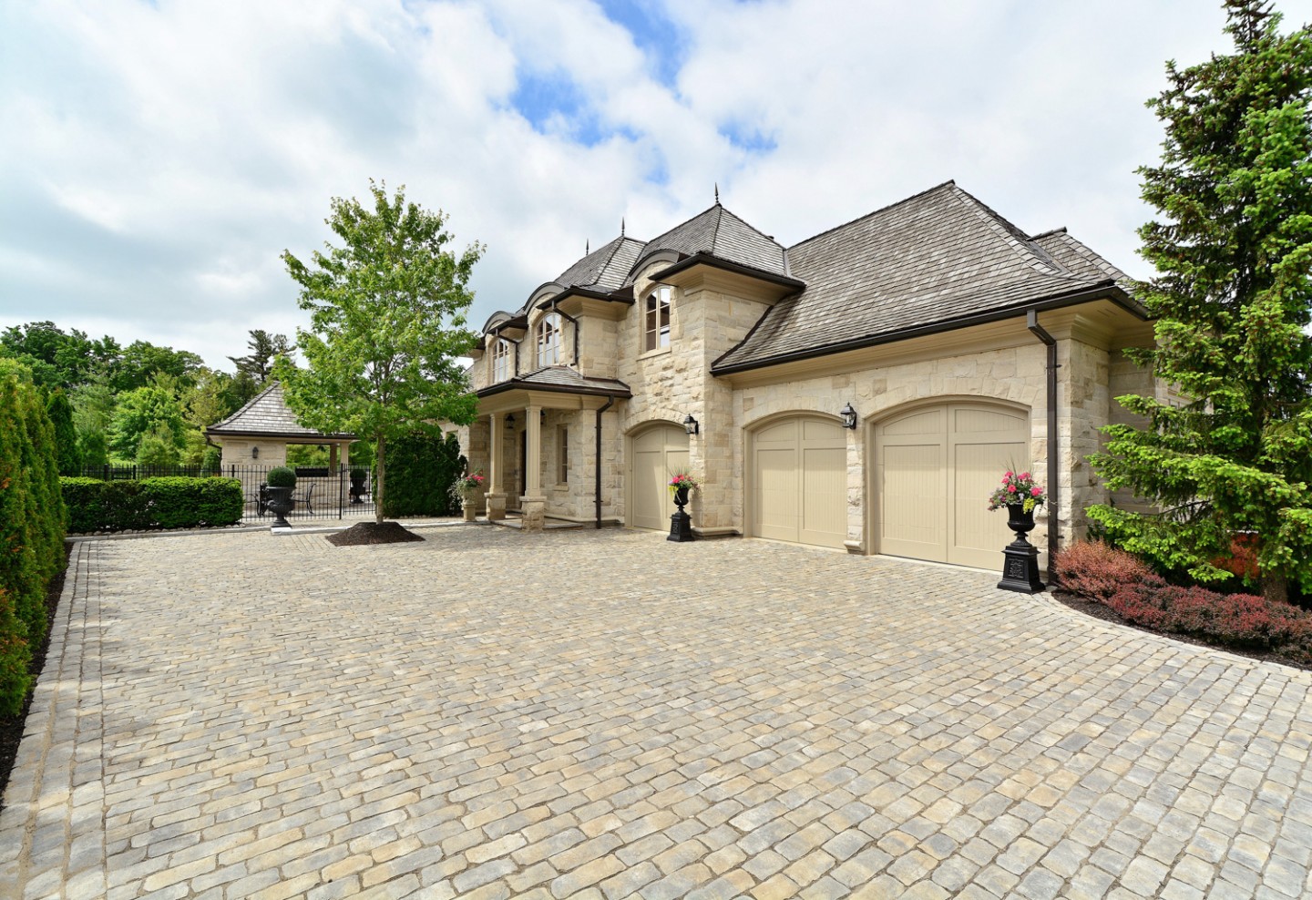 Bolt Developments Aurora Estate