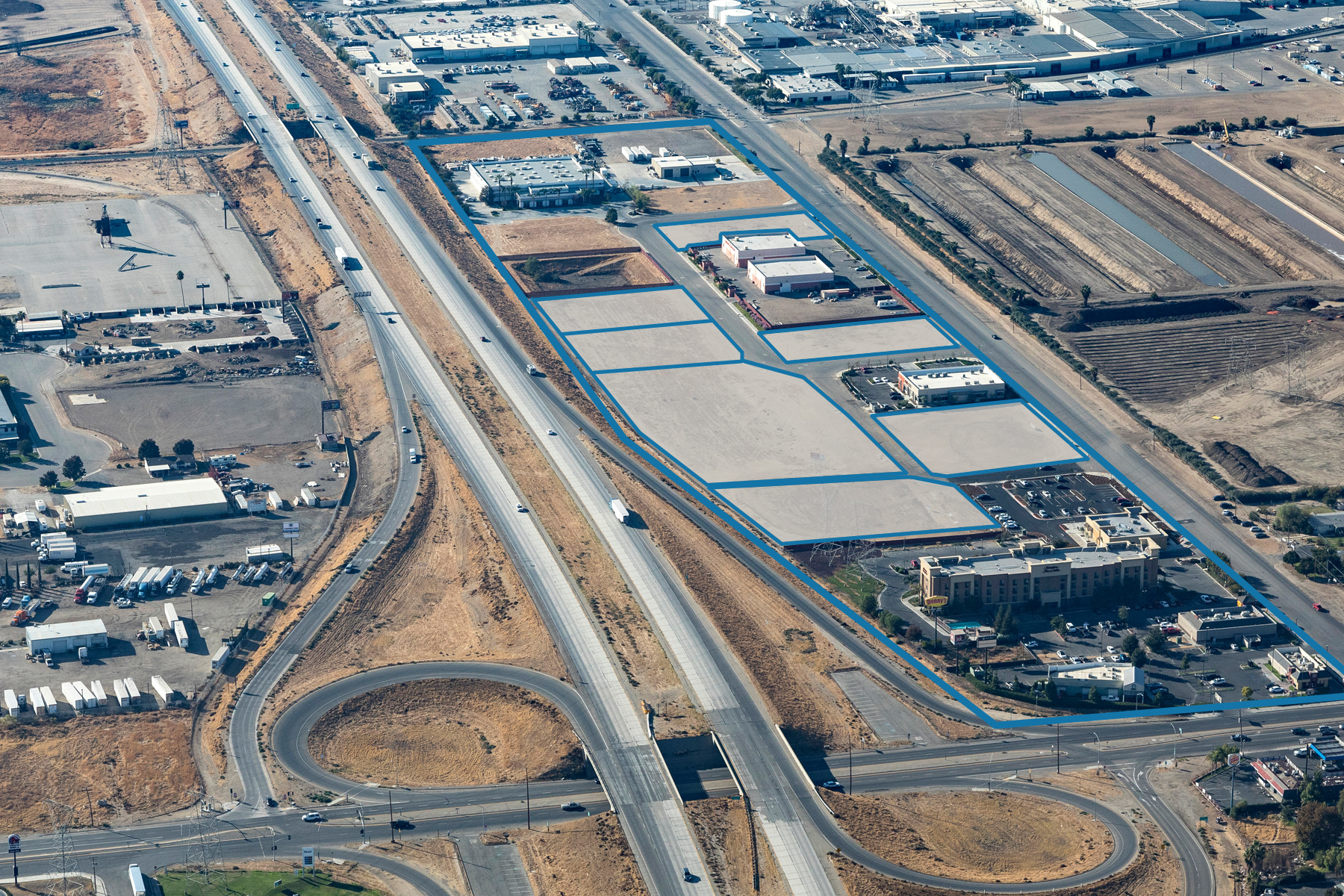 Bolthouse Commerce Center Bolthouse Properties